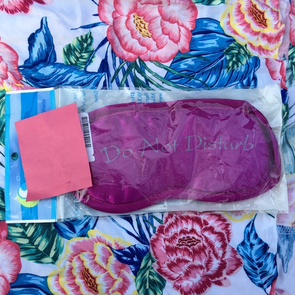 New do not disturb satin sleeping mask sleep shade - Picture 3 of 5